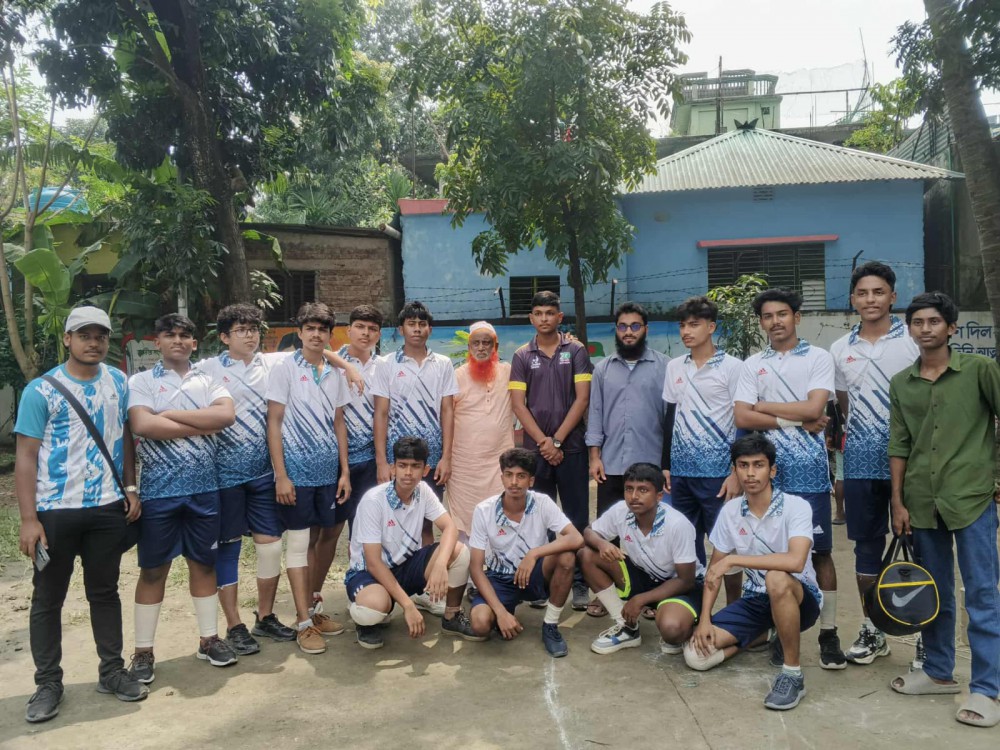 Slider Image of Matuail Bahumukhi High School